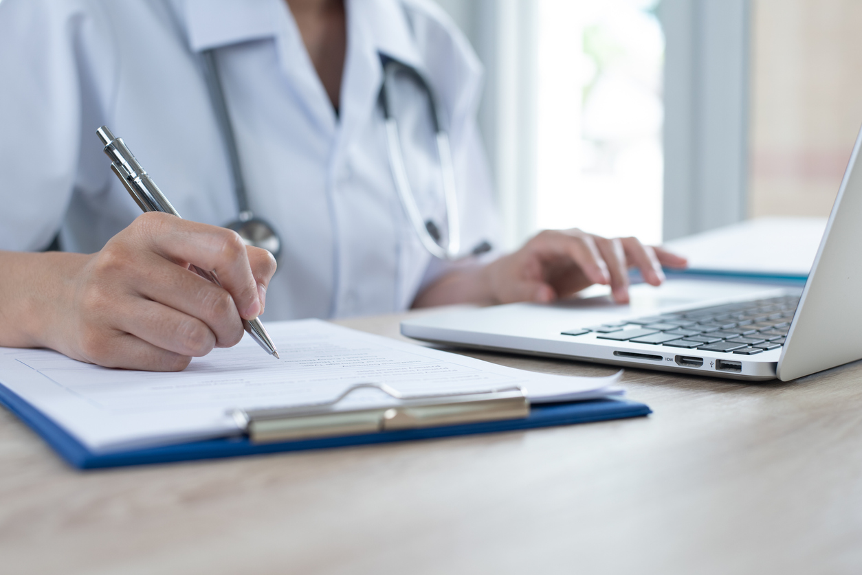 Should I Give My Medical Records to the Insurance Company After an Accident in Coppell, TX?